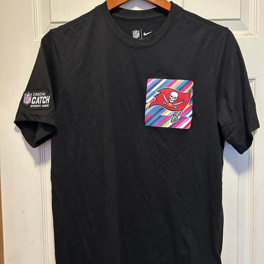 Nike Men's Black T-shirt
